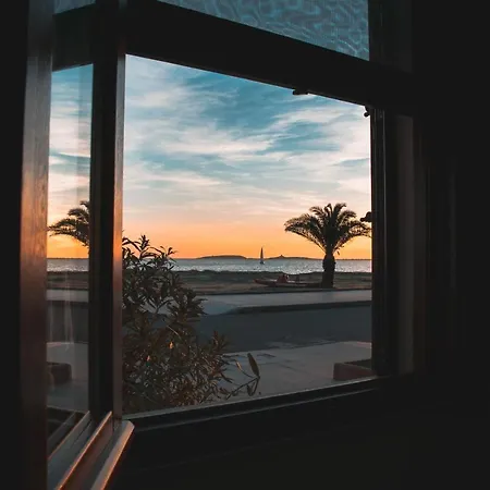 Dreams On The Sea Apartment